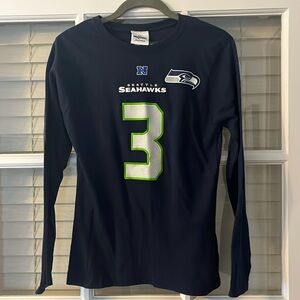 Women’s Small Wilson Seahawks Long Sleeve Shirt